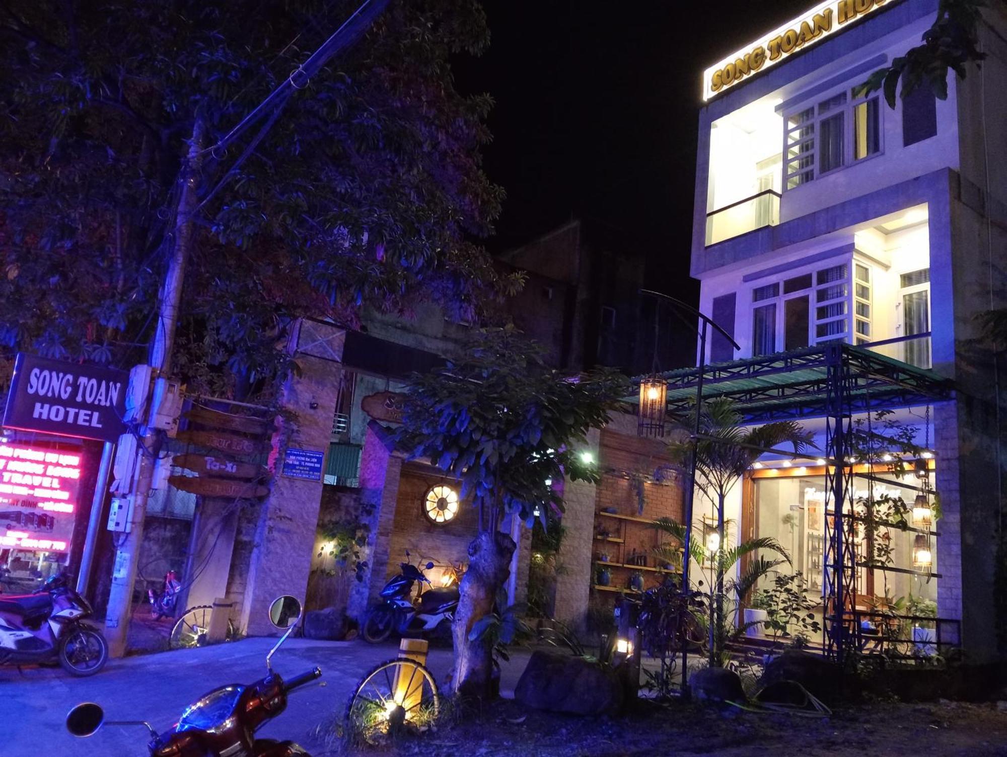 Song Toan Hotel Phong Nha Exteriér fotografie