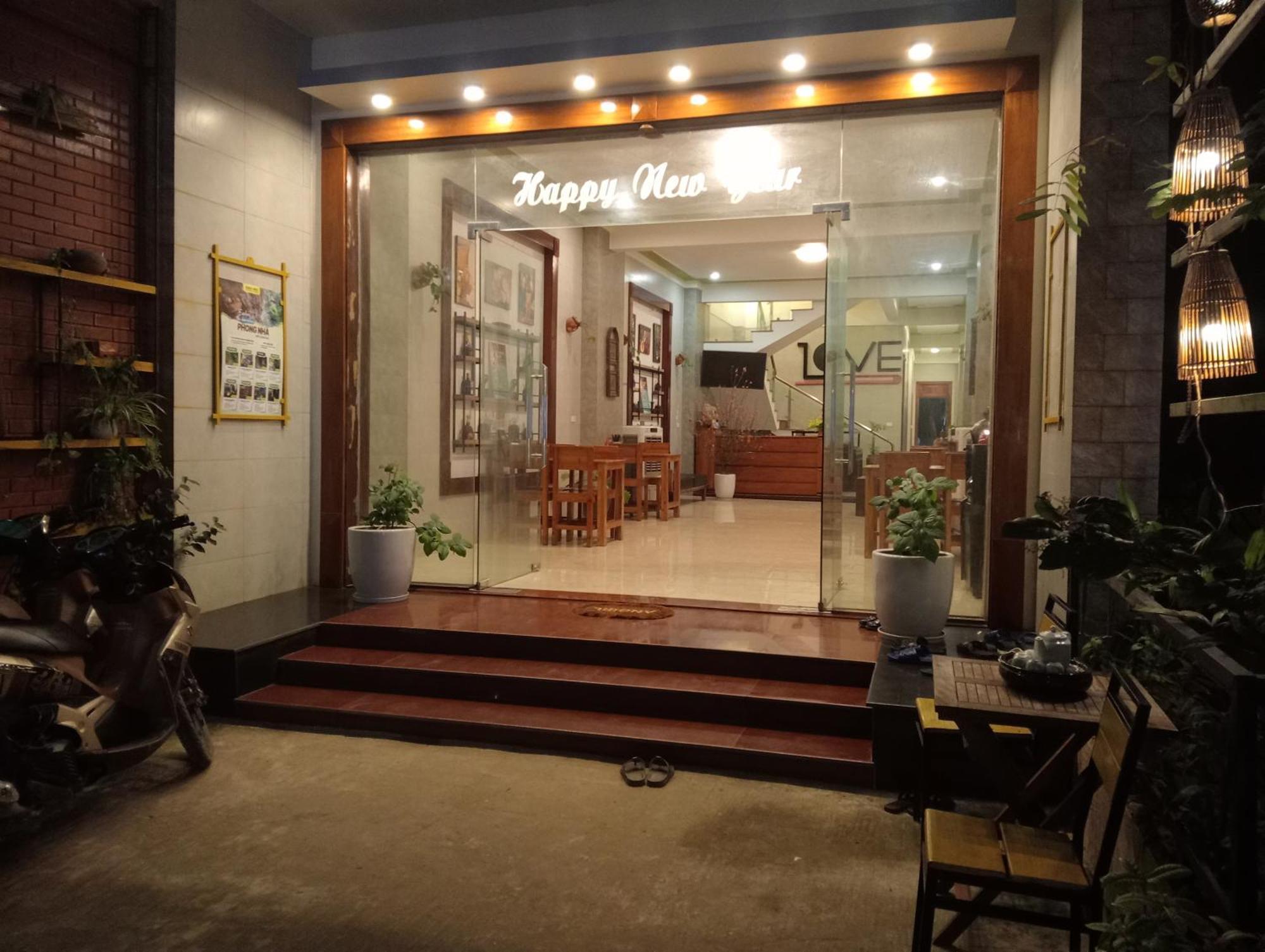 Song Toan Hotel Phong Nha Exteriér fotografie